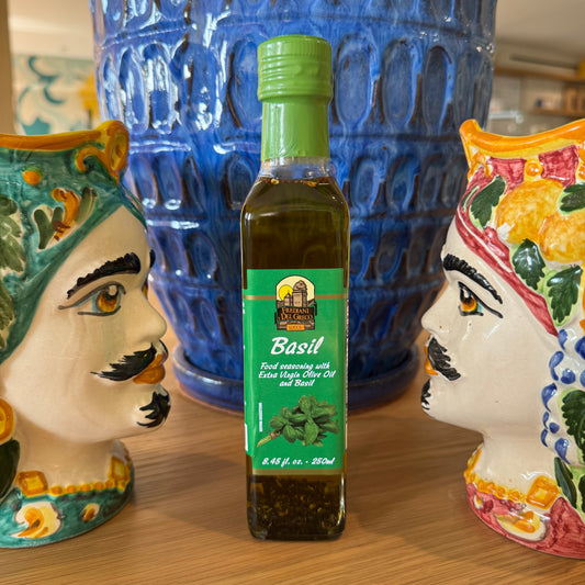 Basil-infused extra virgin olive oil 250ml – aromatic oil for pasta and salads.